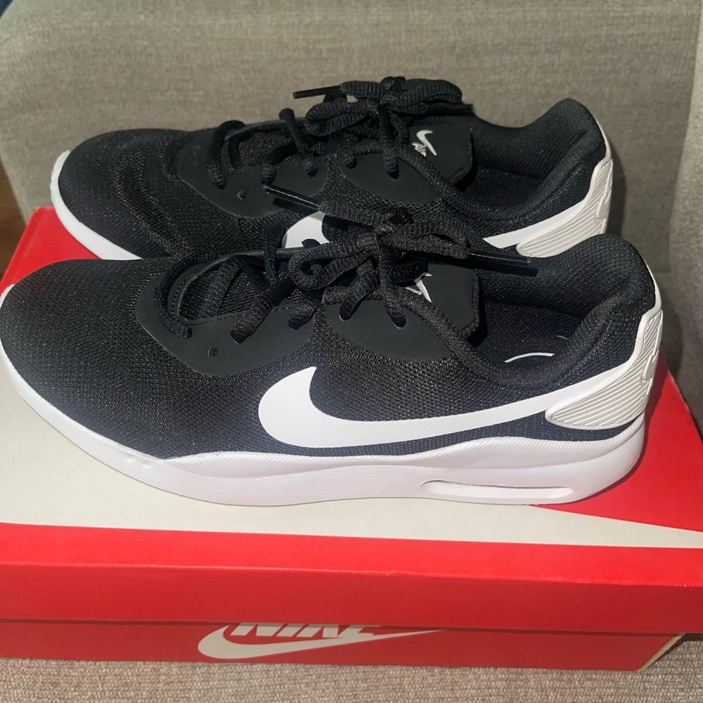 Nike Air Max Oketo